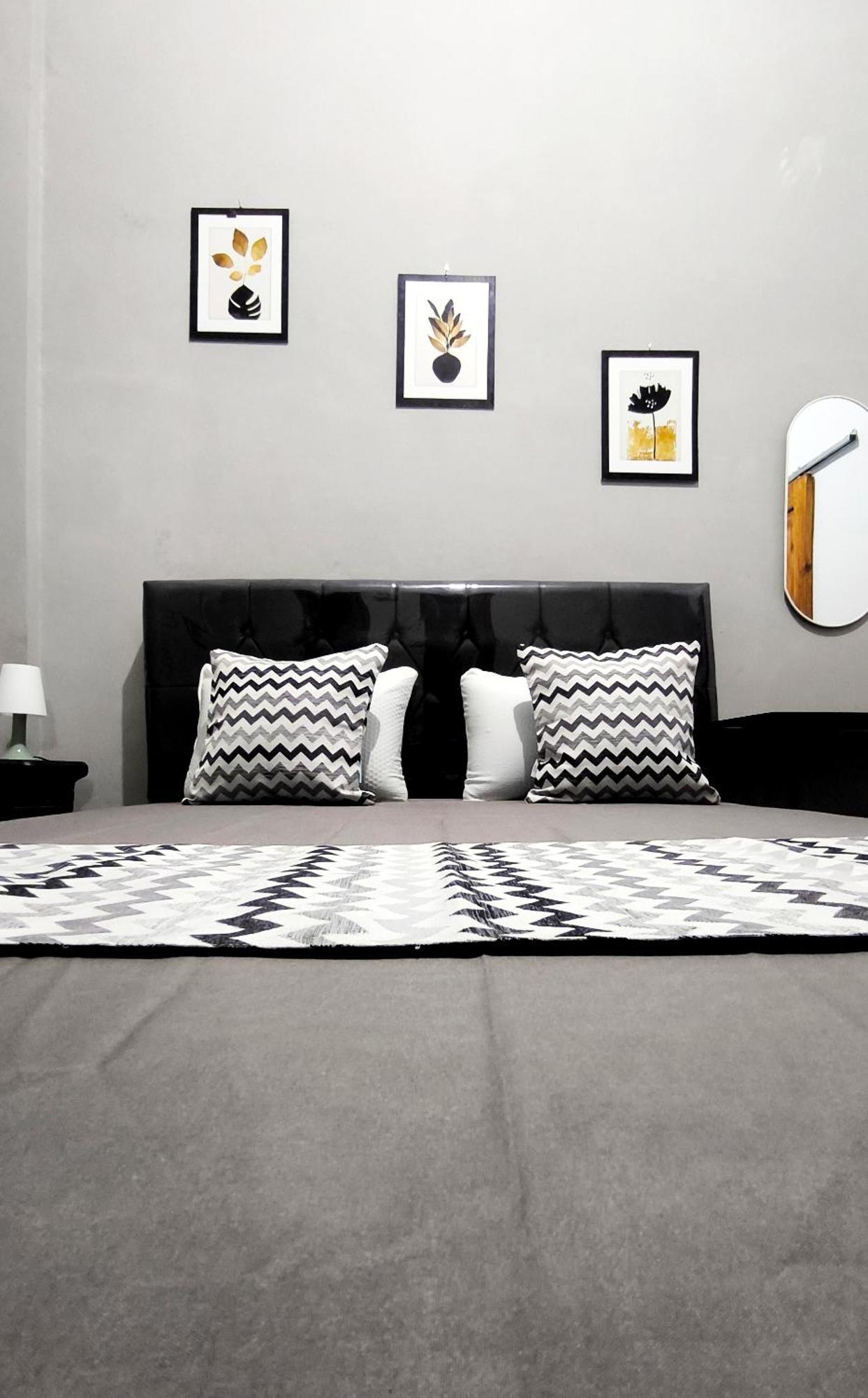 Jogja Day Inn Γιογκιακάρτα Εξωτερικό φωτογραφία
