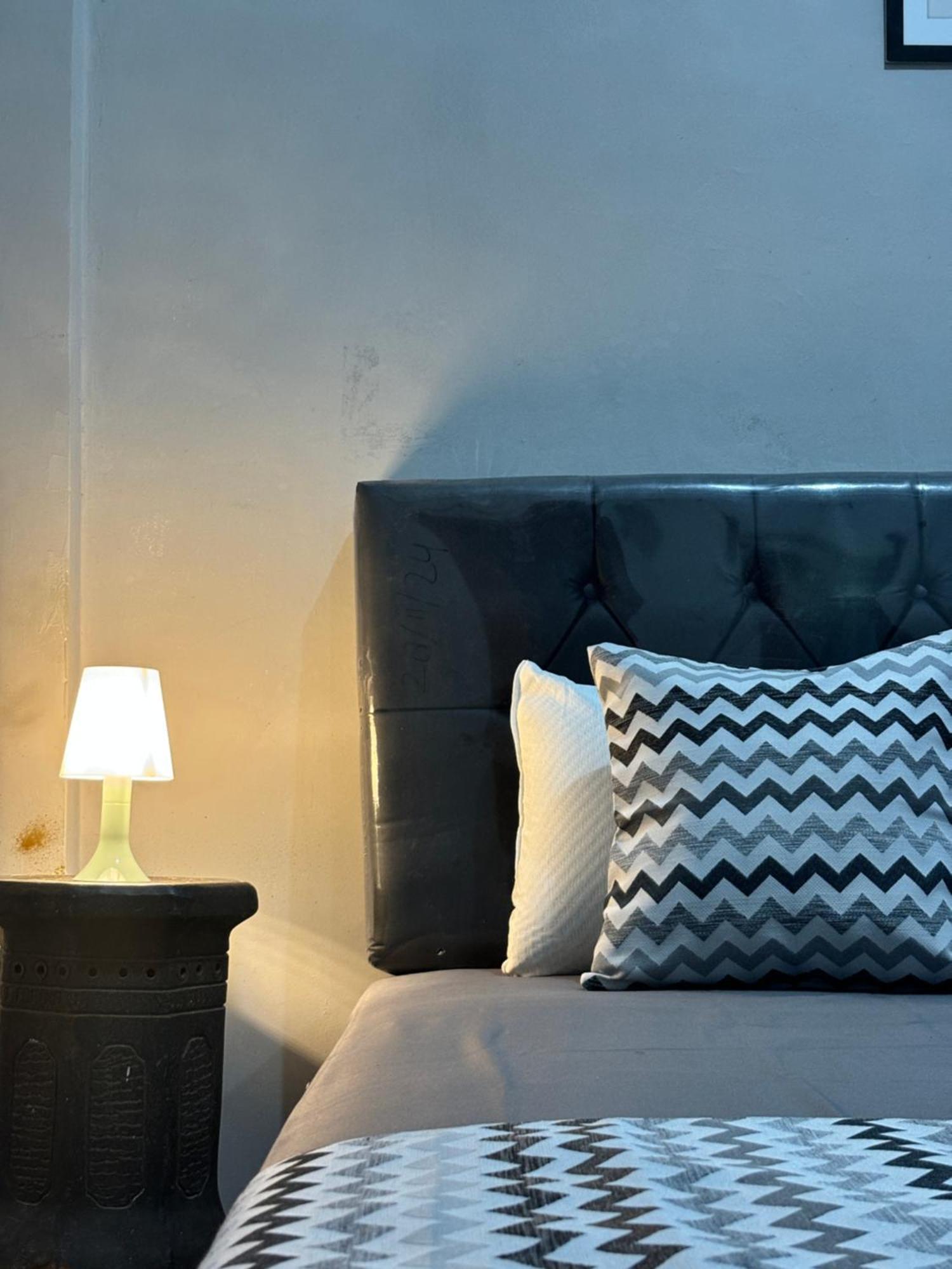 Jogja Day Inn Γιογκιακάρτα Εξωτερικό φωτογραφία