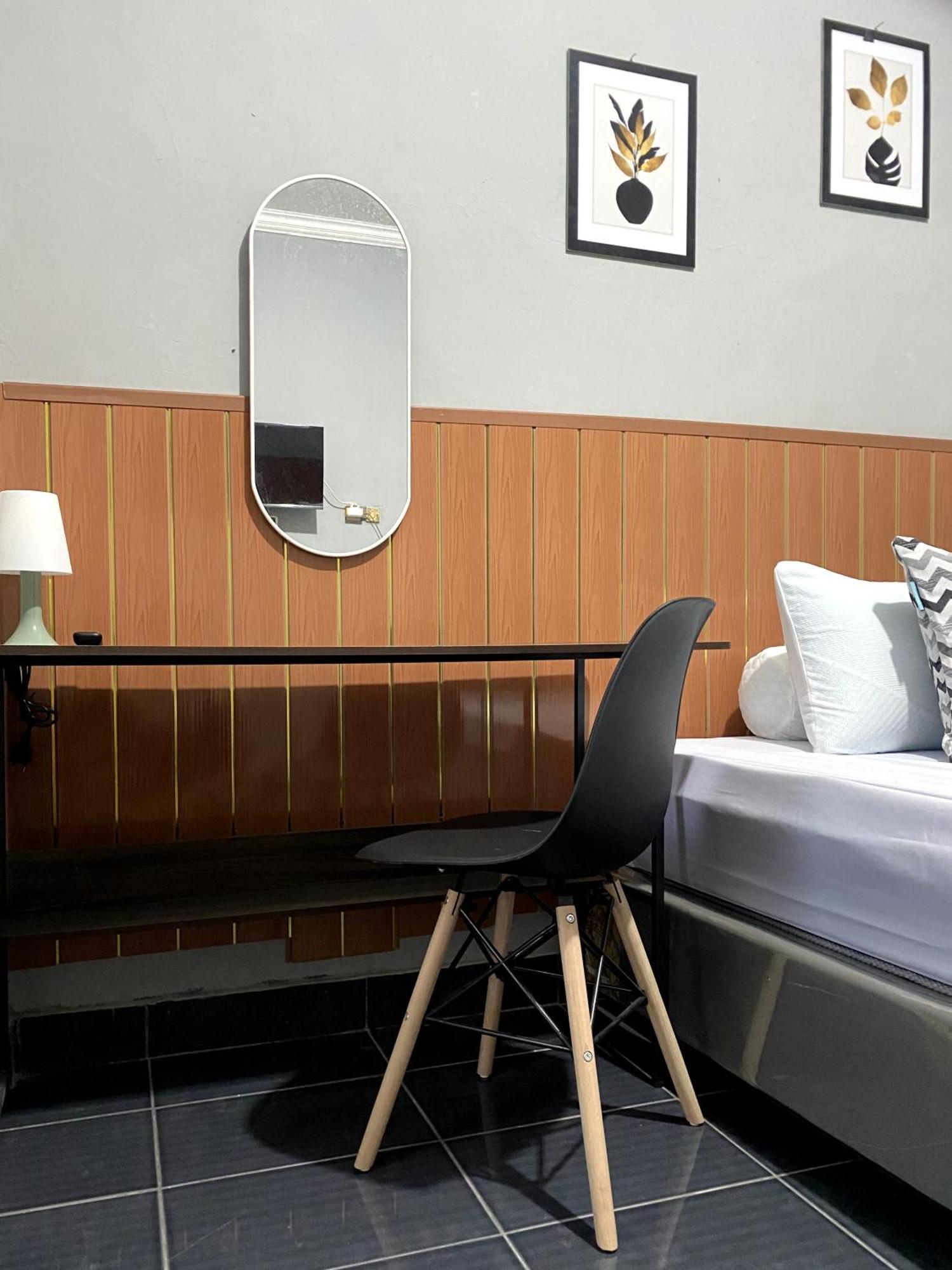 Jogja Day Inn Γιογκιακάρτα Εξωτερικό φωτογραφία