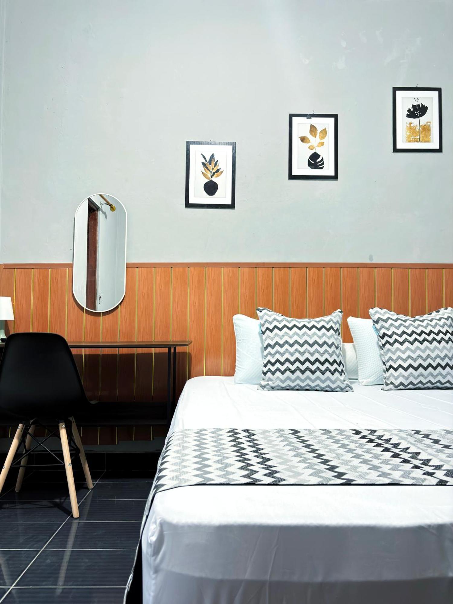 Jogja Day Inn Γιογκιακάρτα Εξωτερικό φωτογραφία
