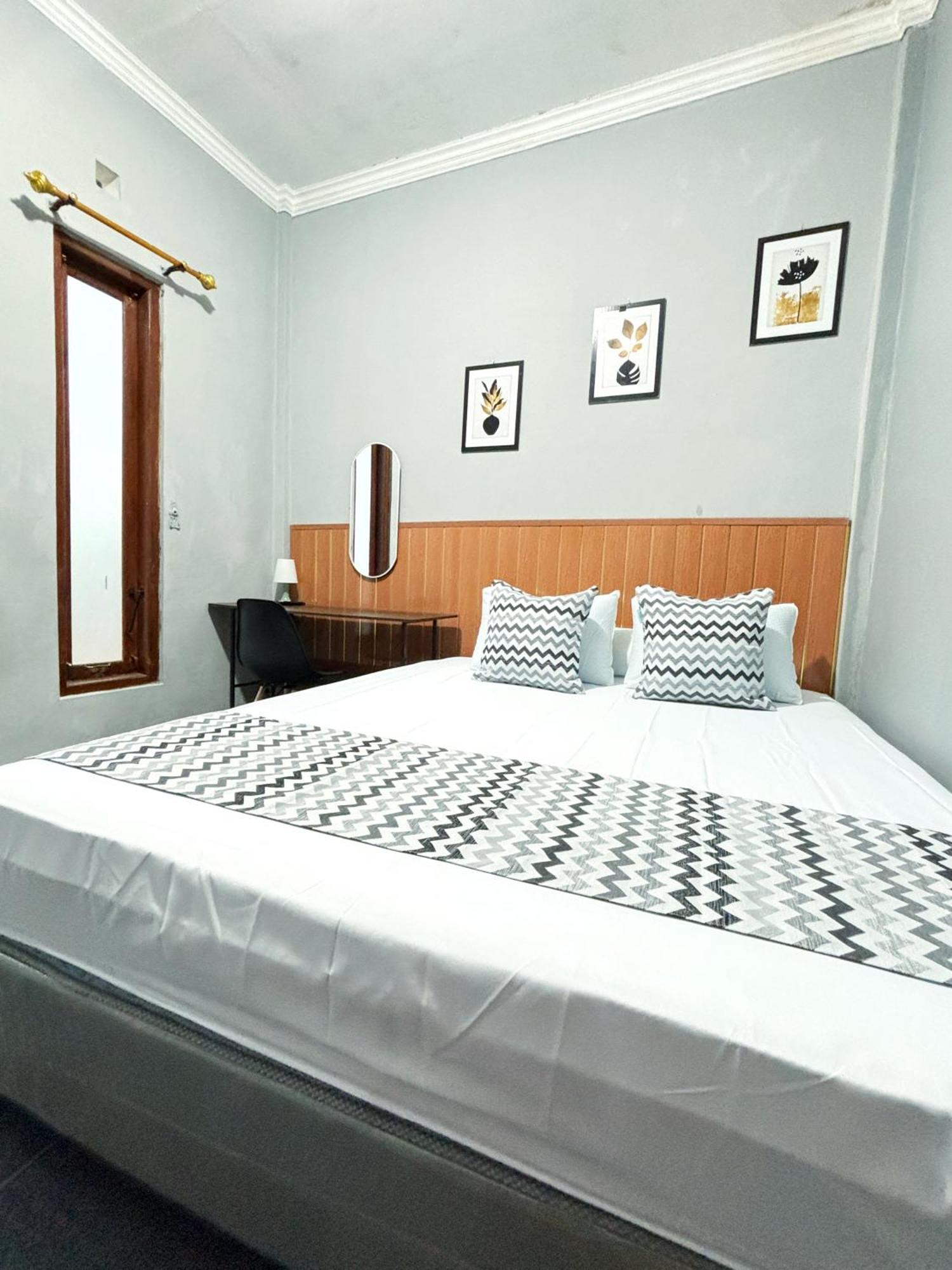 Jogja Day Inn Γιογκιακάρτα Εξωτερικό φωτογραφία