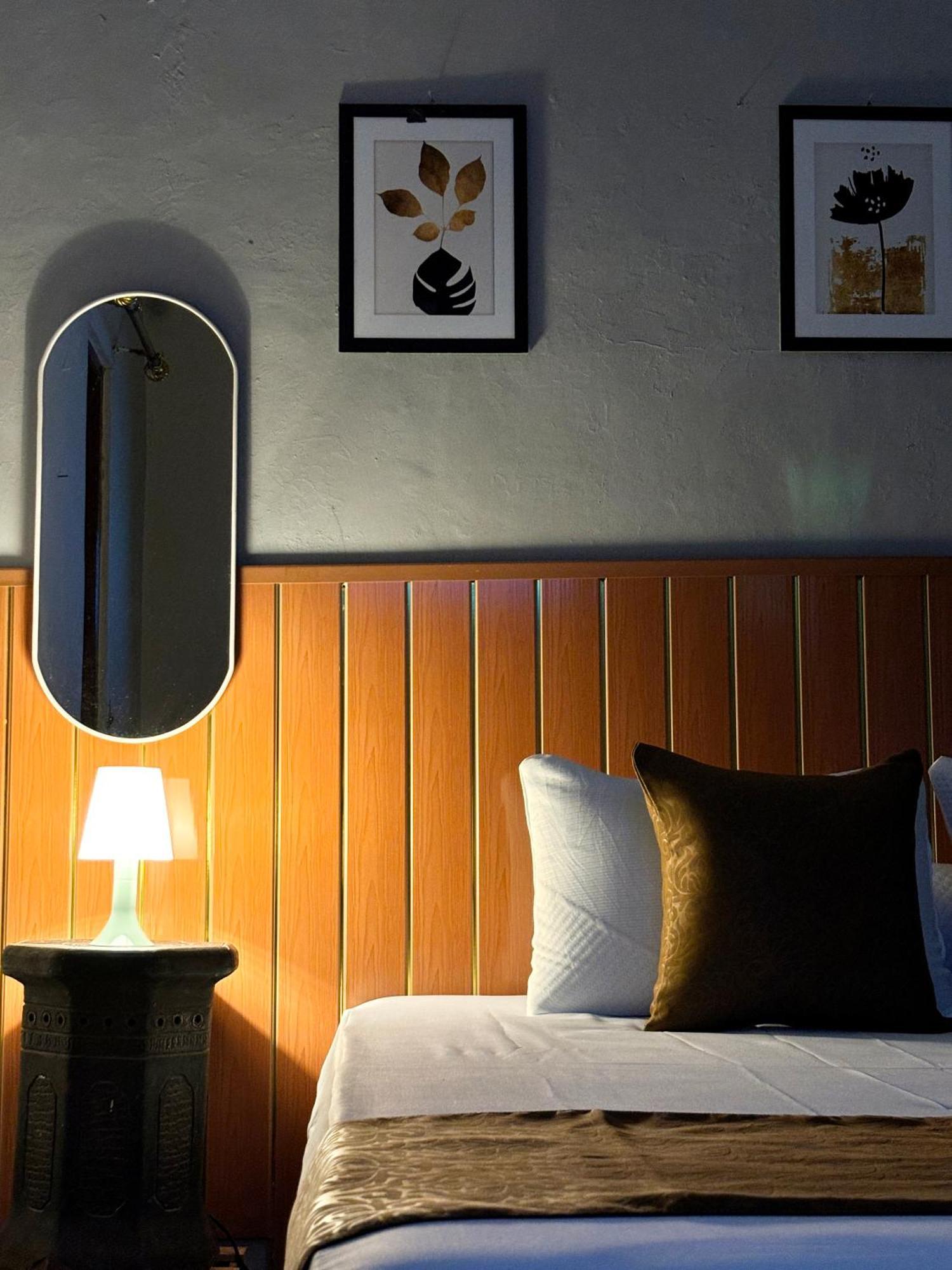 Jogja Day Inn Γιογκιακάρτα Εξωτερικό φωτογραφία