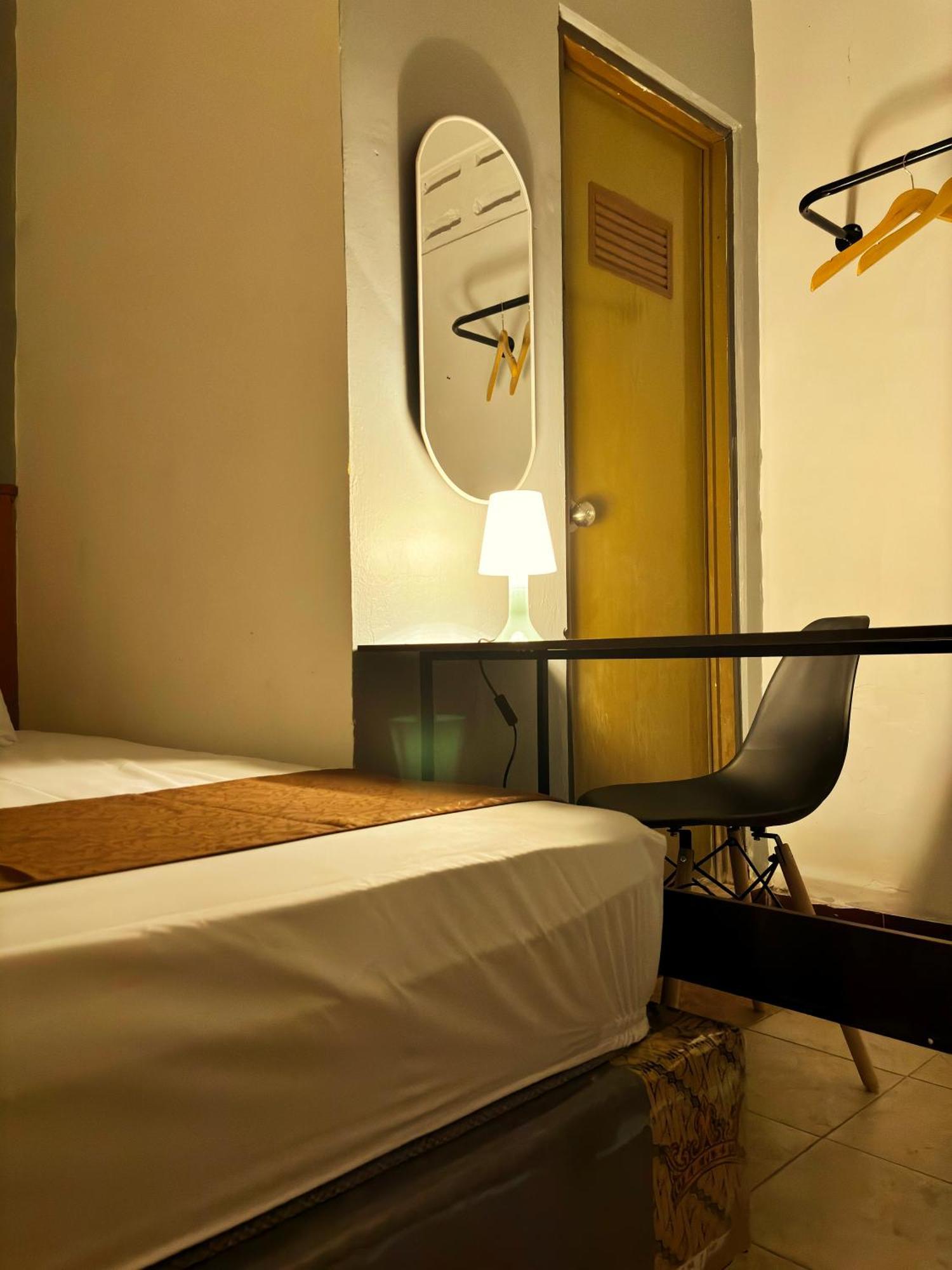 Jogja Day Inn Γιογκιακάρτα Εξωτερικό φωτογραφία