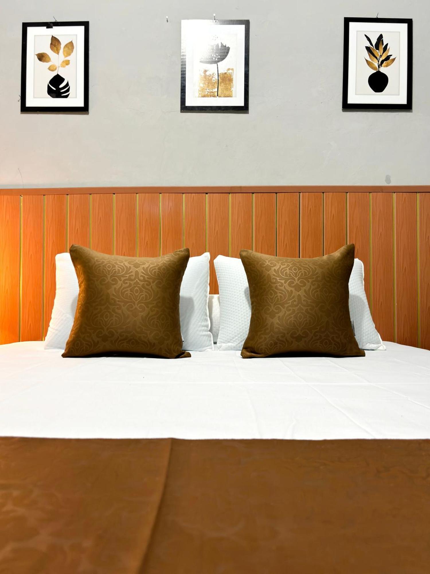 Jogja Day Inn Γιογκιακάρτα Εξωτερικό φωτογραφία