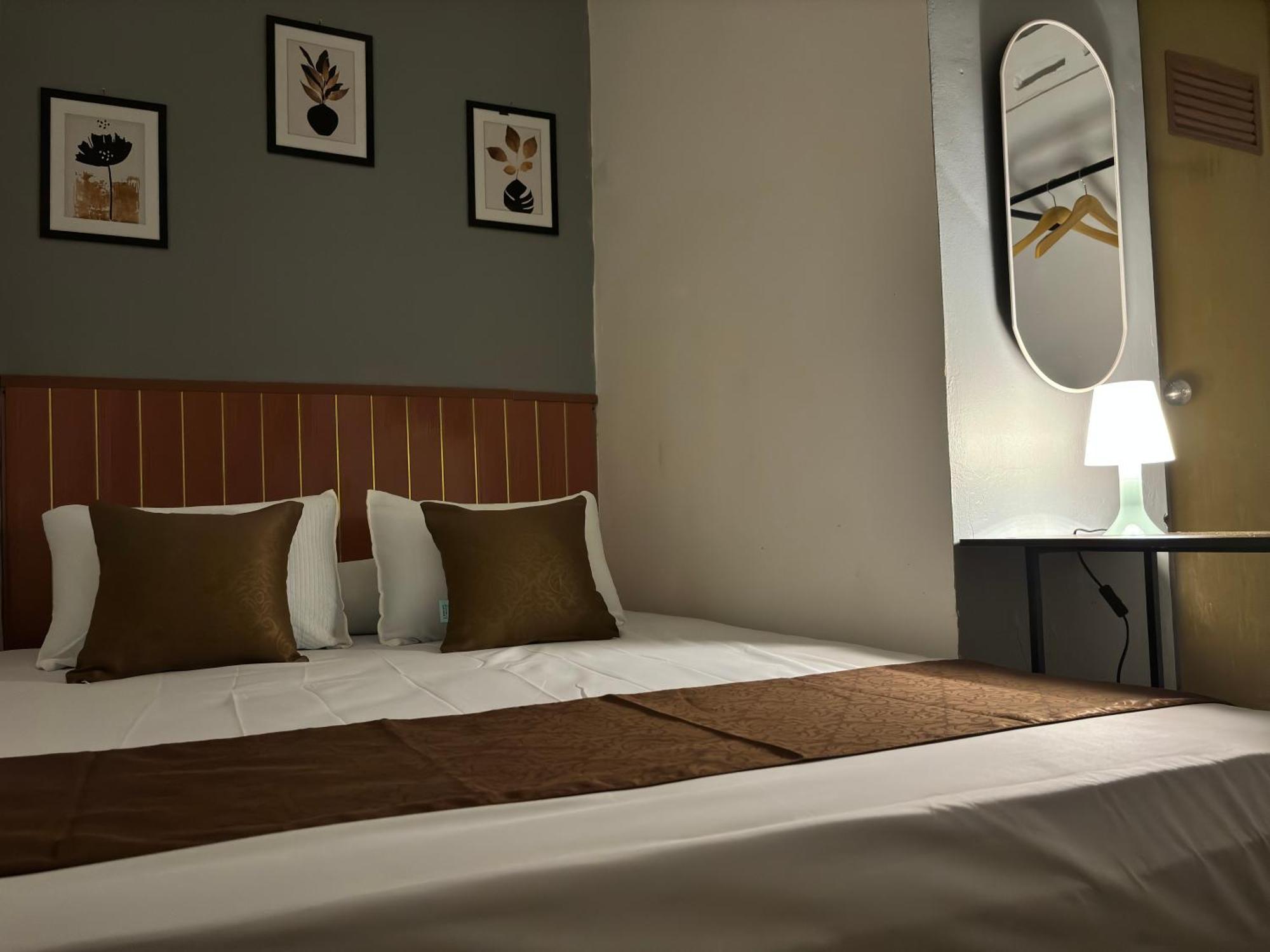 Jogja Day Inn Γιογκιακάρτα Εξωτερικό φωτογραφία