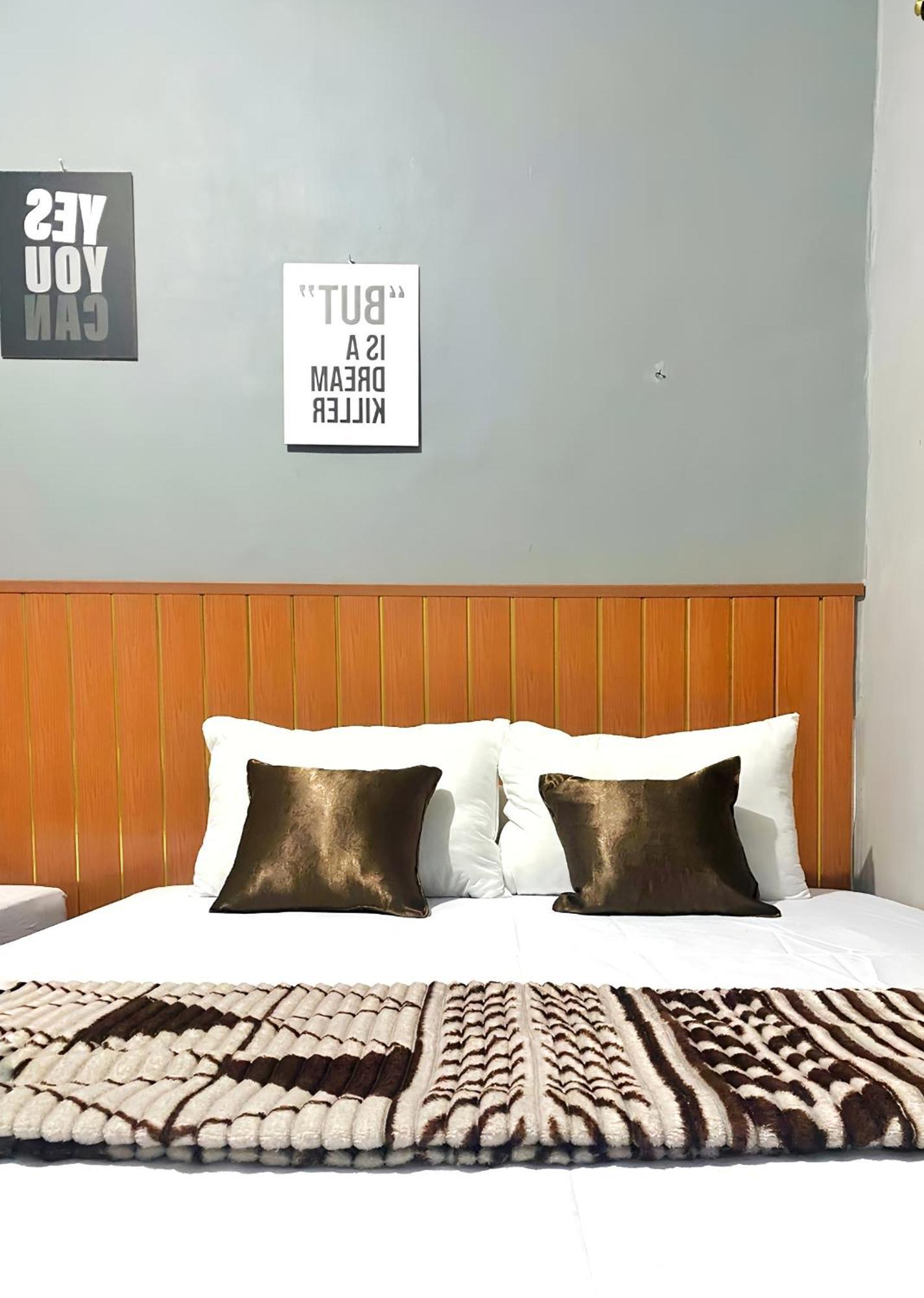 Jogja Day Inn Γιογκιακάρτα Εξωτερικό φωτογραφία