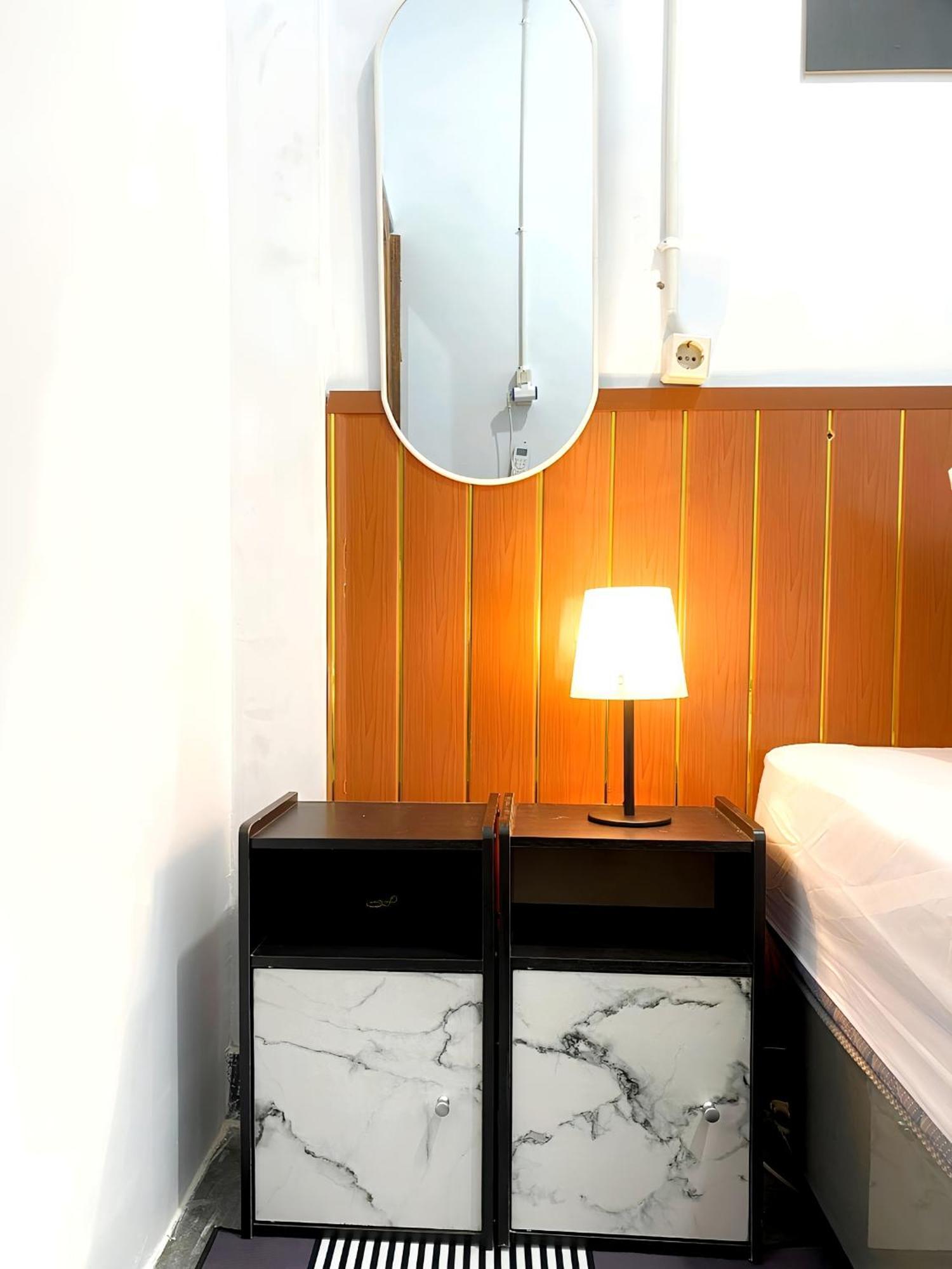 Jogja Day Inn Γιογκιακάρτα Εξωτερικό φωτογραφία