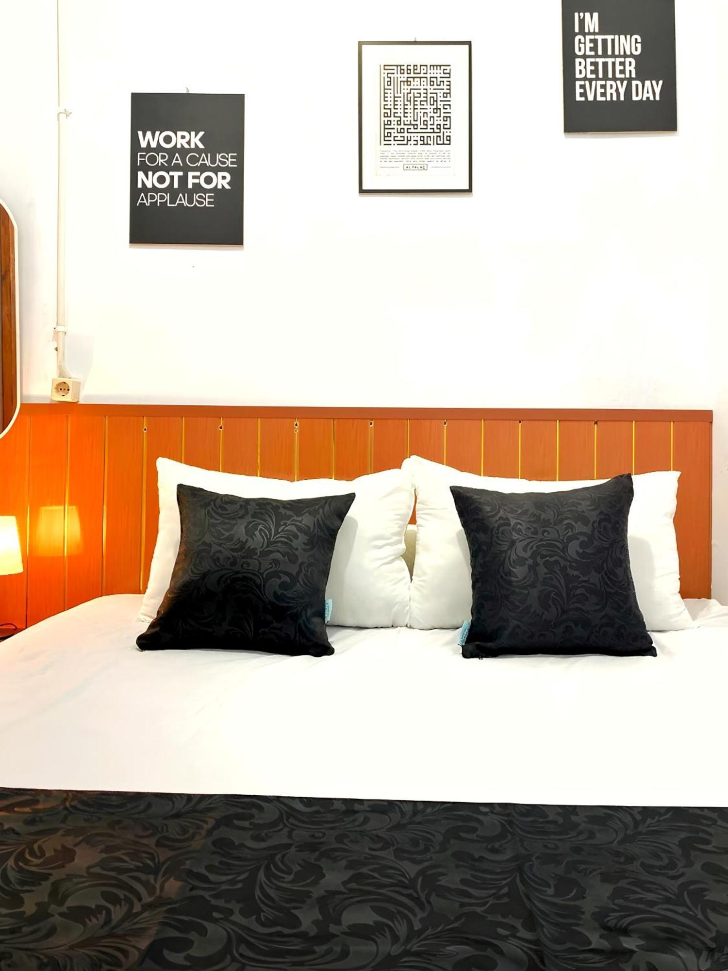 Jogja Day Inn Γιογκιακάρτα Εξωτερικό φωτογραφία