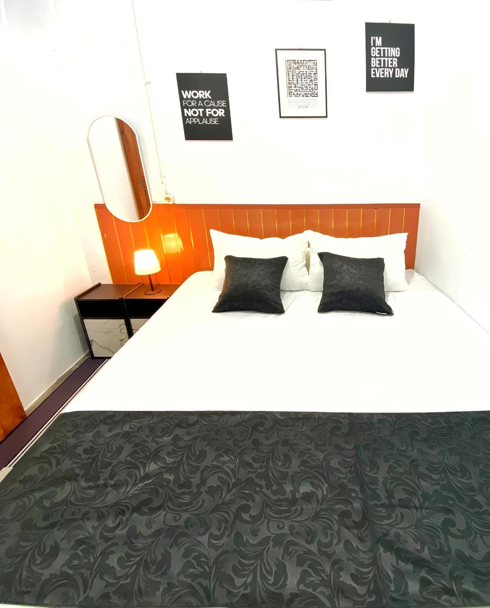 Jogja Day Inn Γιογκιακάρτα Εξωτερικό φωτογραφία